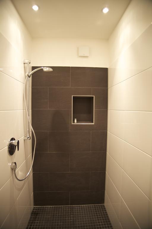 Suedbruecke Koeln Otel Oda fotoğraf